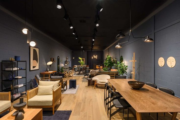 Thiết kế thi công showroom phong cách Industrial cho cửa hàng nội thất