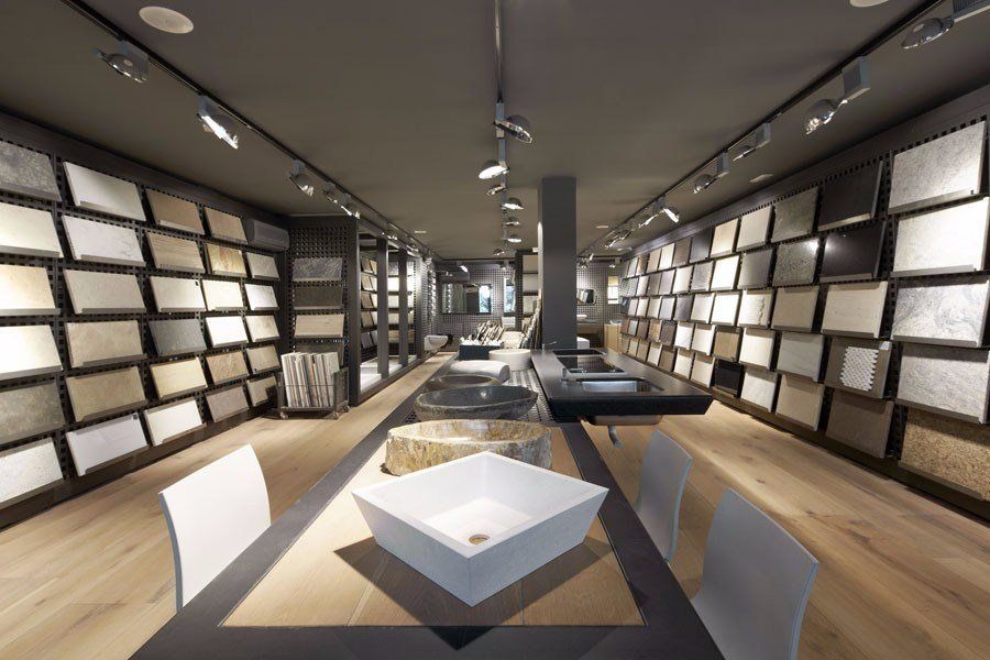Mẫu thiết kế showroom vật liệu xây dựng – đèn trang trí