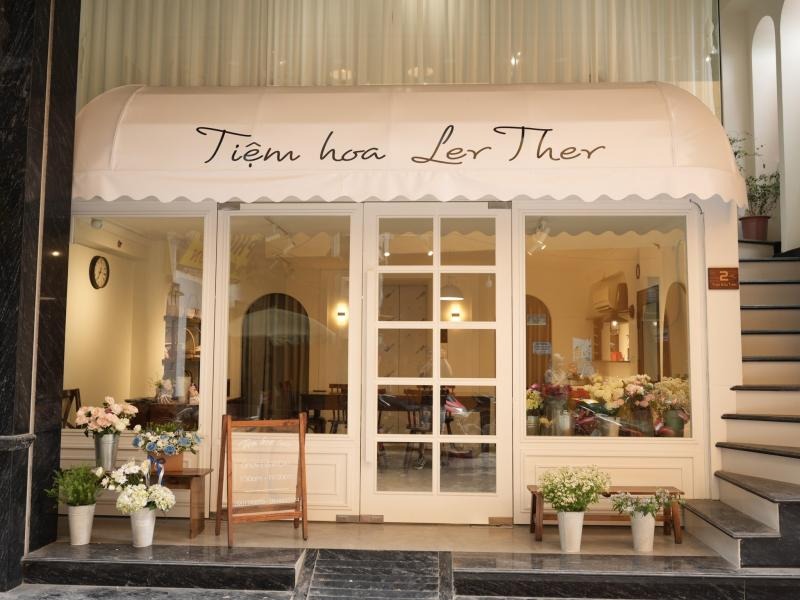 Gia Long tổng hợp một số mẫu thiết kế shop hoa mini vintage 1