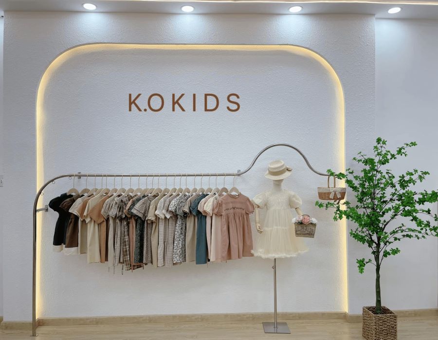 Một số mẫu thiết kế shop quần áo 20m2 đáng yêu 1