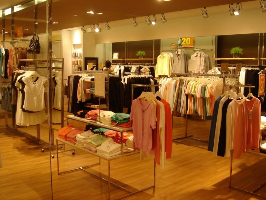 Mẫu thiết kế shop quần áo 40m2 vintage nhẹ nhàng Mẫu thiết kế shop quần áo 40m2 vintage nhẹ nhàng