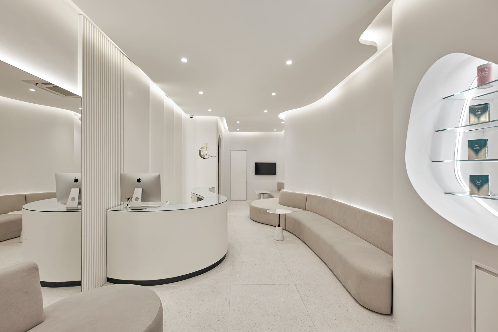Thiết kế spa hiện đại giúp tiết kiệm thời gian thi công và chi phí nhờ vật liệu dễ gia công và bố trí không gian đơn giản Thiết kế spa hiện đại giúp tiết kiệm thời gian thi công và chi phí nhờ vật liệu dễ gia công và bố trí không gian đơn giản