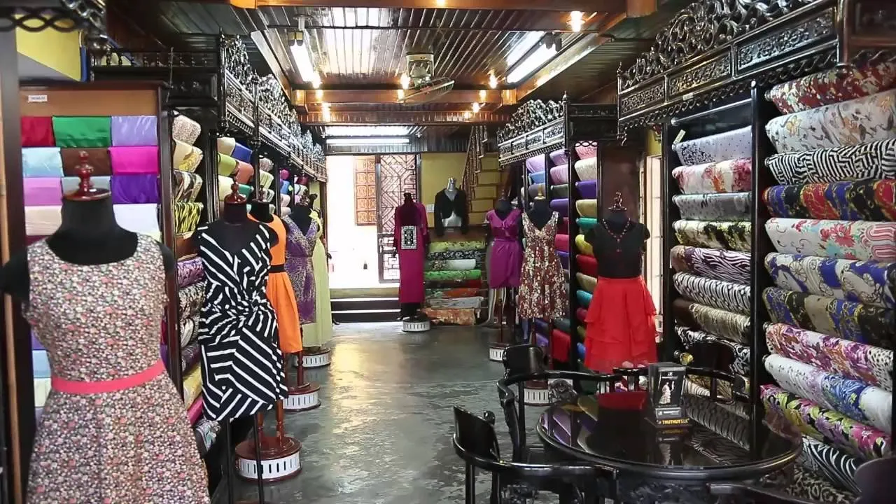 Thiết kế shop áo dài phong cách truyền thống - Mẫu 11 Thiết kế shop áo dài phong cách truyền thống - Mẫu 11