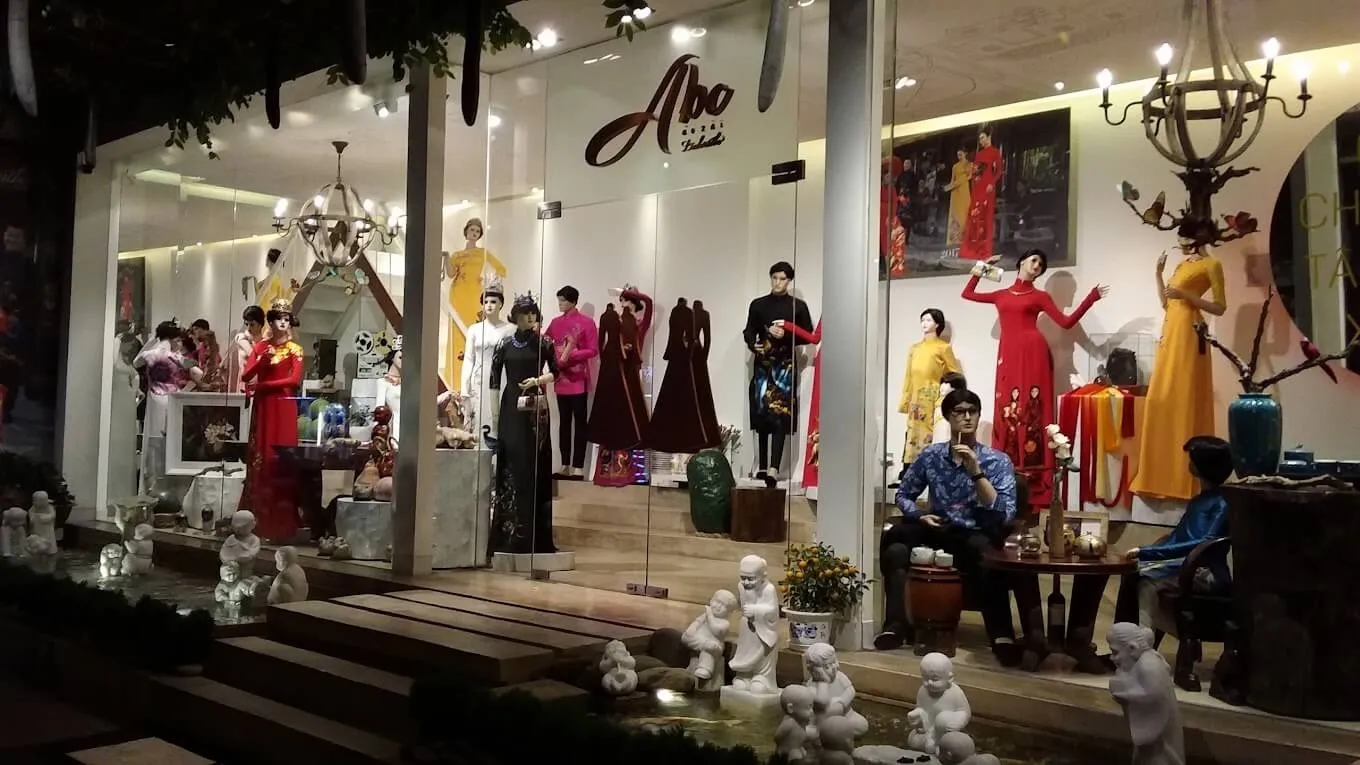 Thiết kế shop áo dài phong cách truyền thống - Mẫu 9 Thiết kế shop áo dài phong cách truyền thống - Mẫu 9