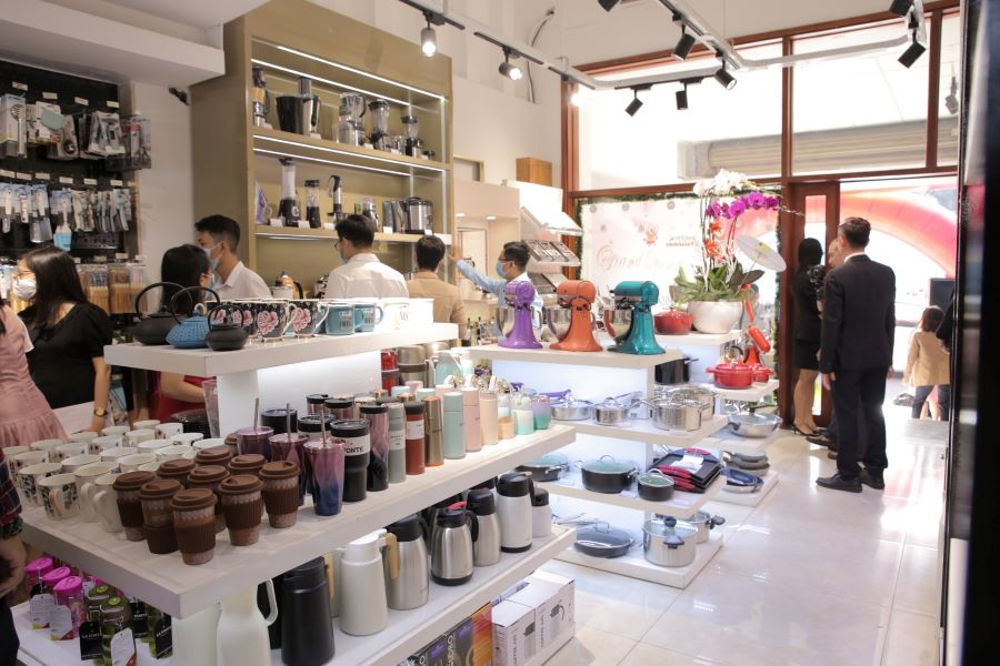 Bộ sưu tập mẫu thiết kế cửa hàng đồ gia dụng do Gia Long tổng hợp - Mẫu 11 Bộ sưu tập mẫu thiết kế cửa hàng đồ gia dụng do Gia Long tổng hợp - Mẫu 11