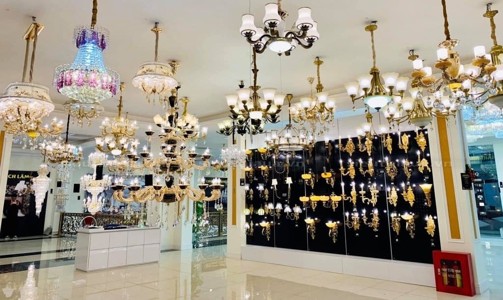 Bộ sưu tập mẫu thiết kế showroom đèn trang trí đẹp, thu hút khách hàng 1