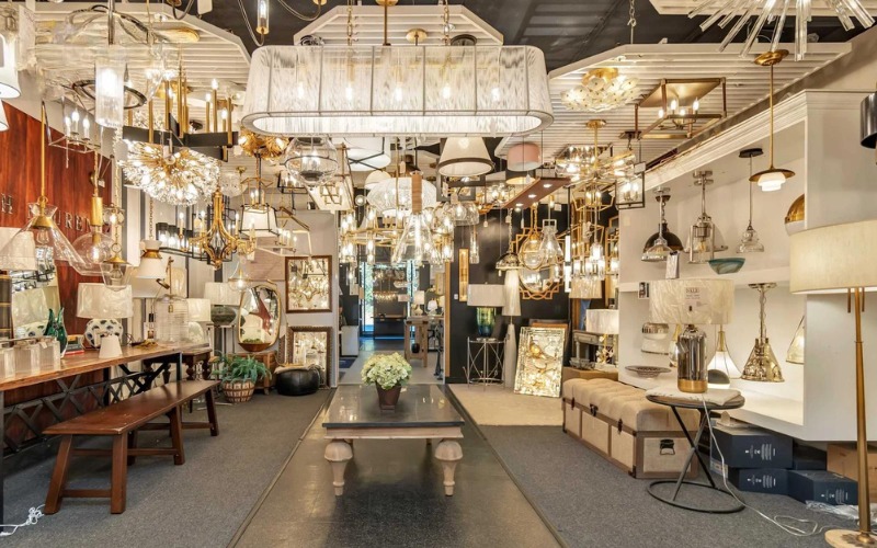 Bộ sưu tập mẫu thiết kế showroom đèn trang trí đẹp, thu hút khách hàng 8
