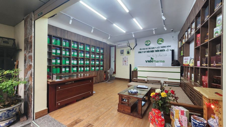 Mẫu thiết kế phòng khám y học cổ truyền theo phong cách Á Đông