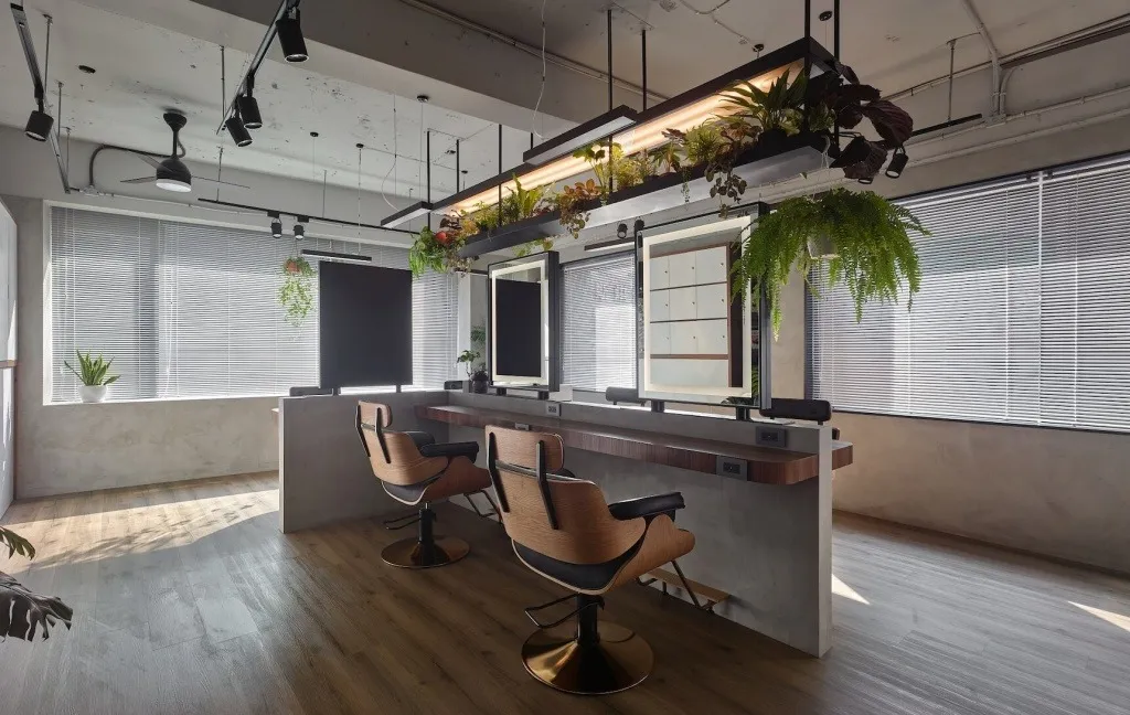 Mẫu thiết kế salon tóc cao cấp trên 100m2 2