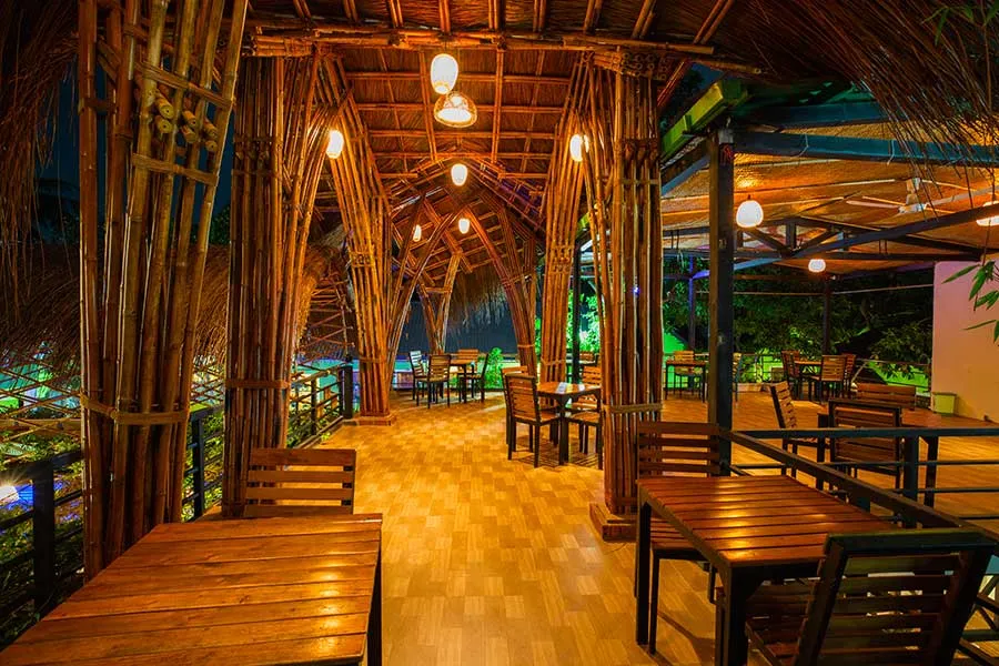 Mẫu thiết kế nhà hàng bằng tre đẹp, thu hút - Mẫu 8