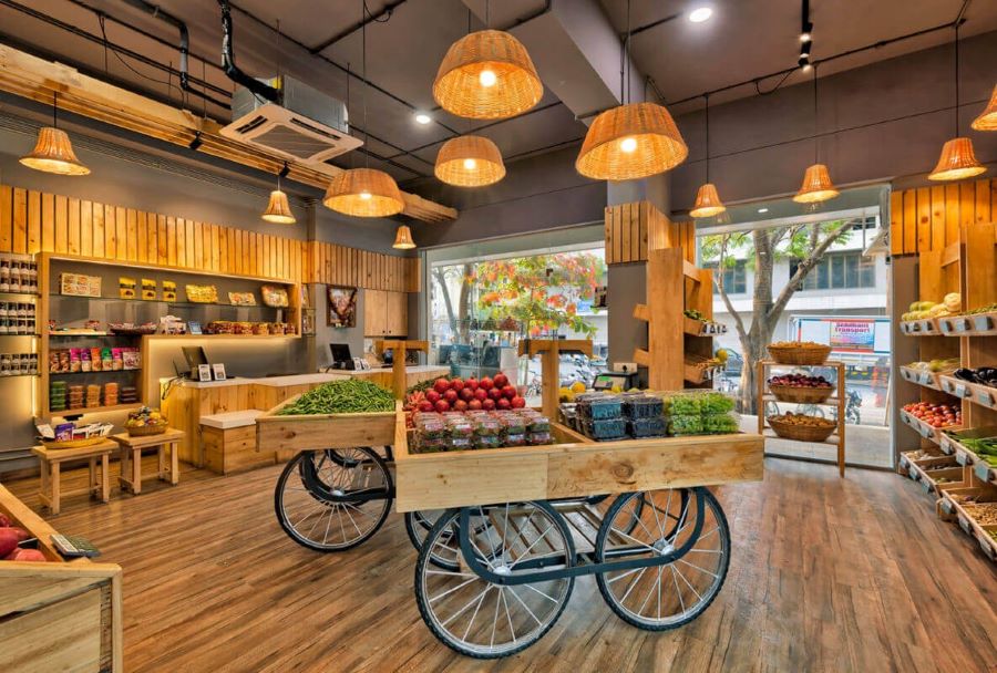 Mẫu thiết kế cửa hàng vật tư nông nghiệp quy mô vừa 50-100m² với lối đi rộng rãi và phân khu trưng bày