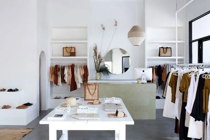 Gia Long giới thiệu vài mẫu thiết kế shop quần áo nhỏ 10m2 để bạn tham khảo thêm 2