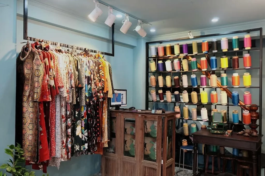 thiết kế cửa hàng áo dài