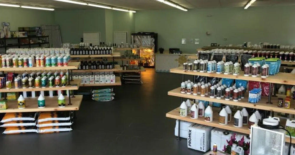 mẫu thiết kế cửa hàng vật tư nông nghiệp hiện đại nhất